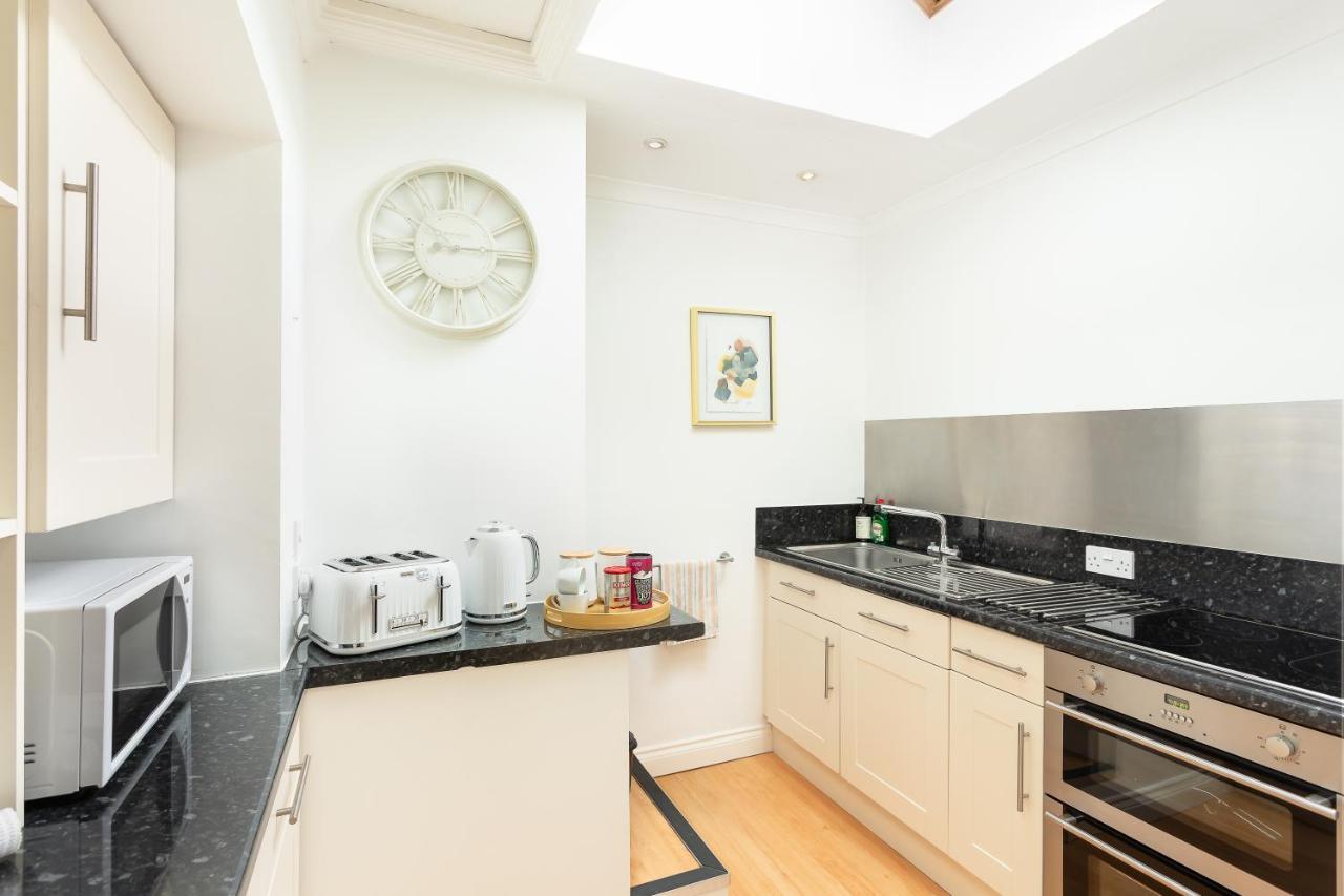 Price & Weeks - Heart Of Bath Villa Exterior photo